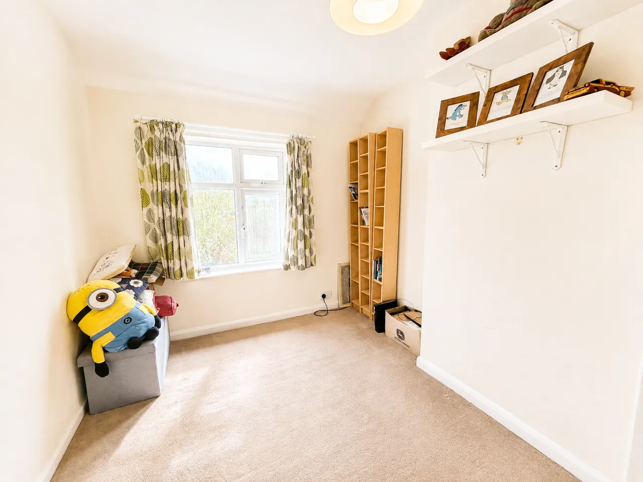 St. Margarets Avenue, Rushden, photo 6