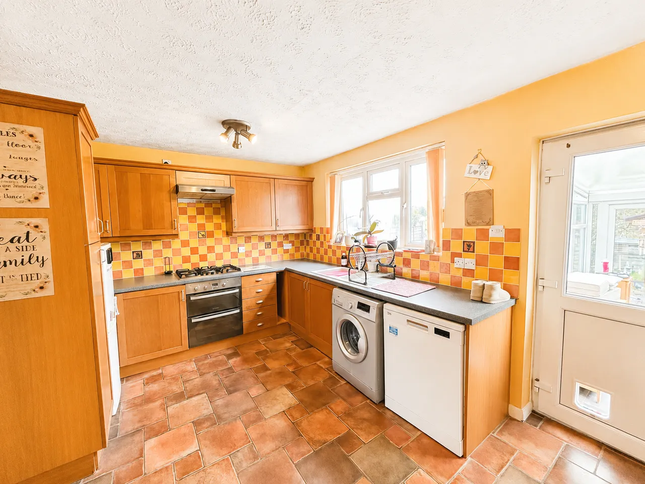 St. Margarets Avenue, Rushden, photo 4