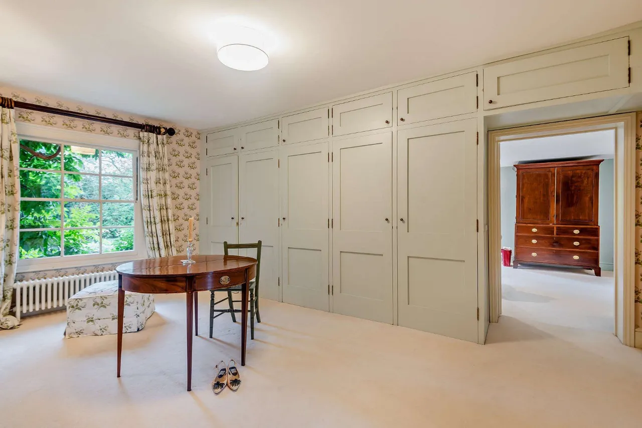 Bishopsgate Road, Englefield Green, Egham, Surrey, TW20 0XY, photo 10