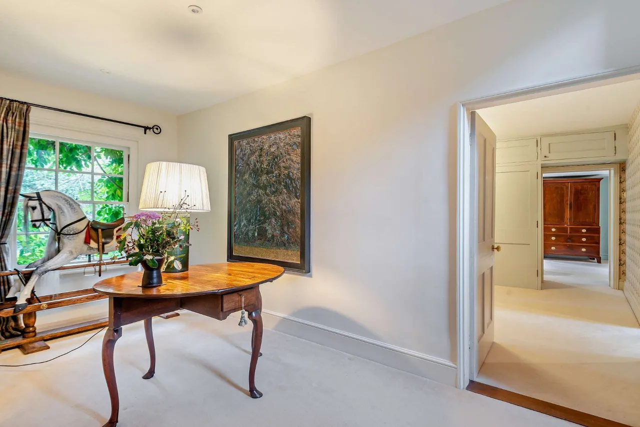 Bishopsgate Road, Englefield Green, Egham, Surrey, TW20 0XY, photo 9