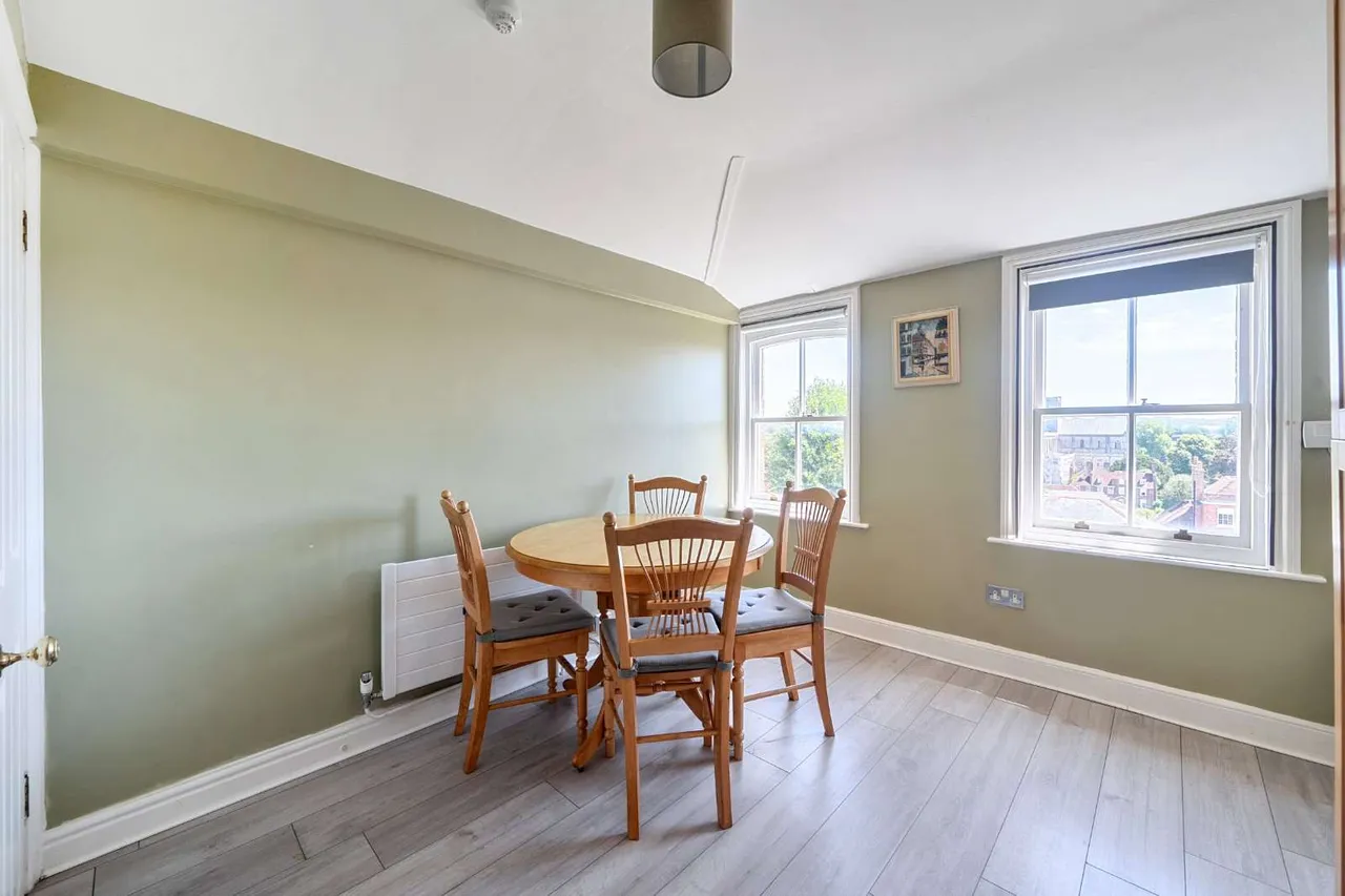 Southgate Street, Winchester, SO23, photo 5