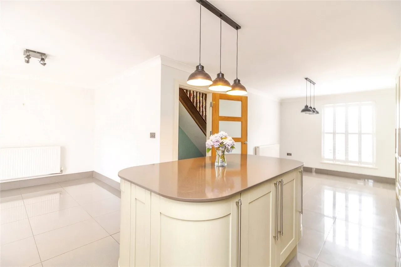 Whittington Chase, Kingsmead, Milton Keynes, Buckinghamshire, MK4, photo 8