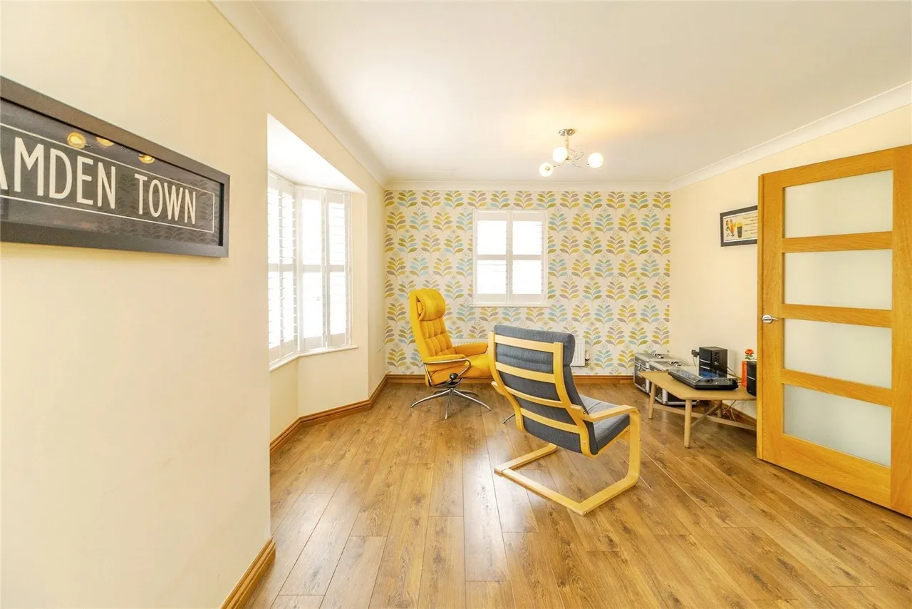 Whittington Chase, Kingsmead, Milton Keynes, Buckinghamshire, MK4, photo 13