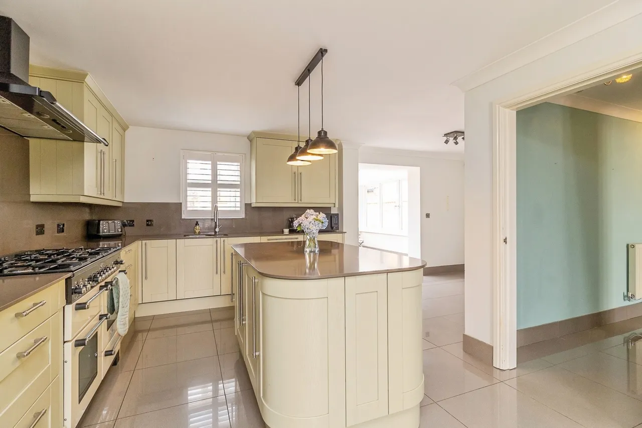 Whittington Chase, Kingsmead, Milton Keynes, Buckinghamshire, MK4, photo 9