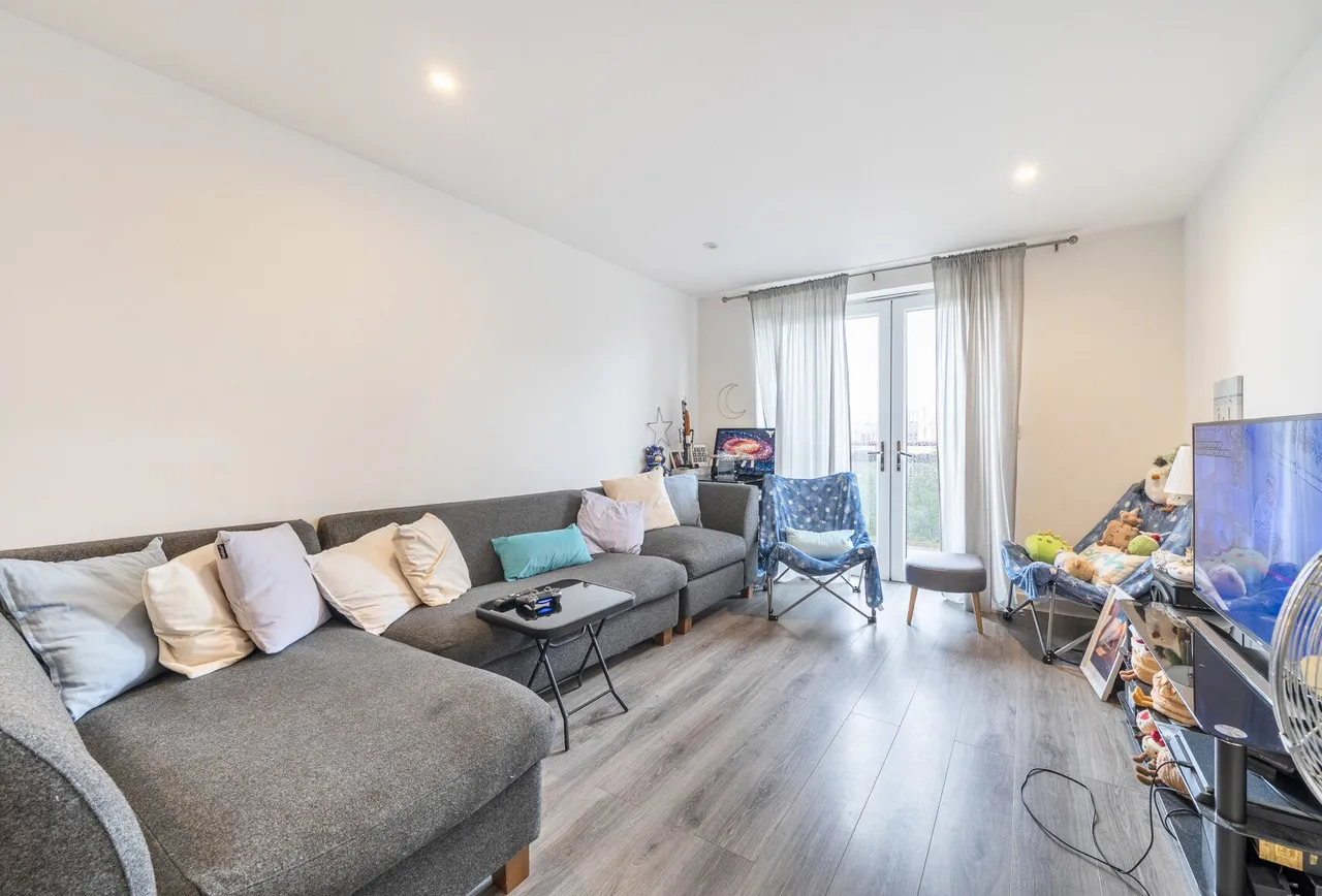Esquiline Lane, Mitcham, CR4 1GH, photo 4