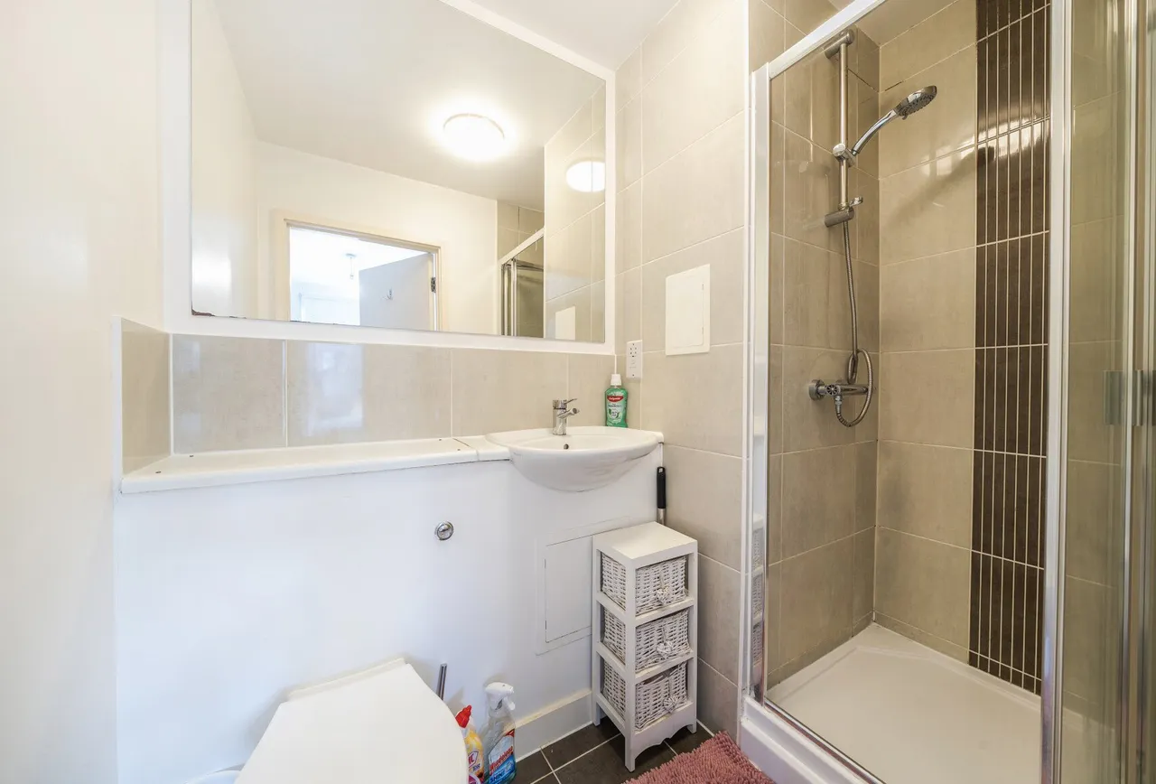 Esquiline Lane, Mitcham, CR4 1GH, photo 6