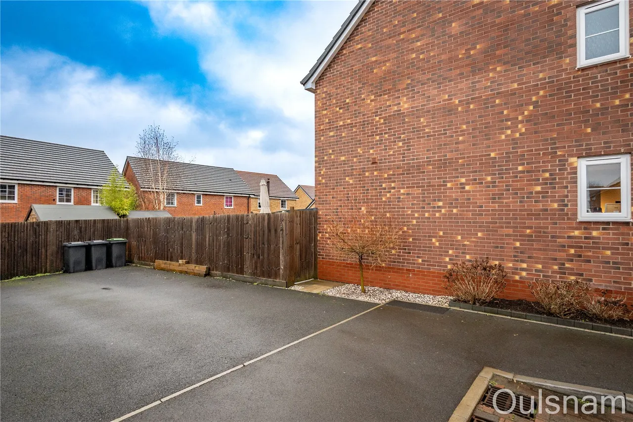 Black Horse Close, Stoke Prior, Bromsgrove, Worcestershire, B60 4DL, photo 16