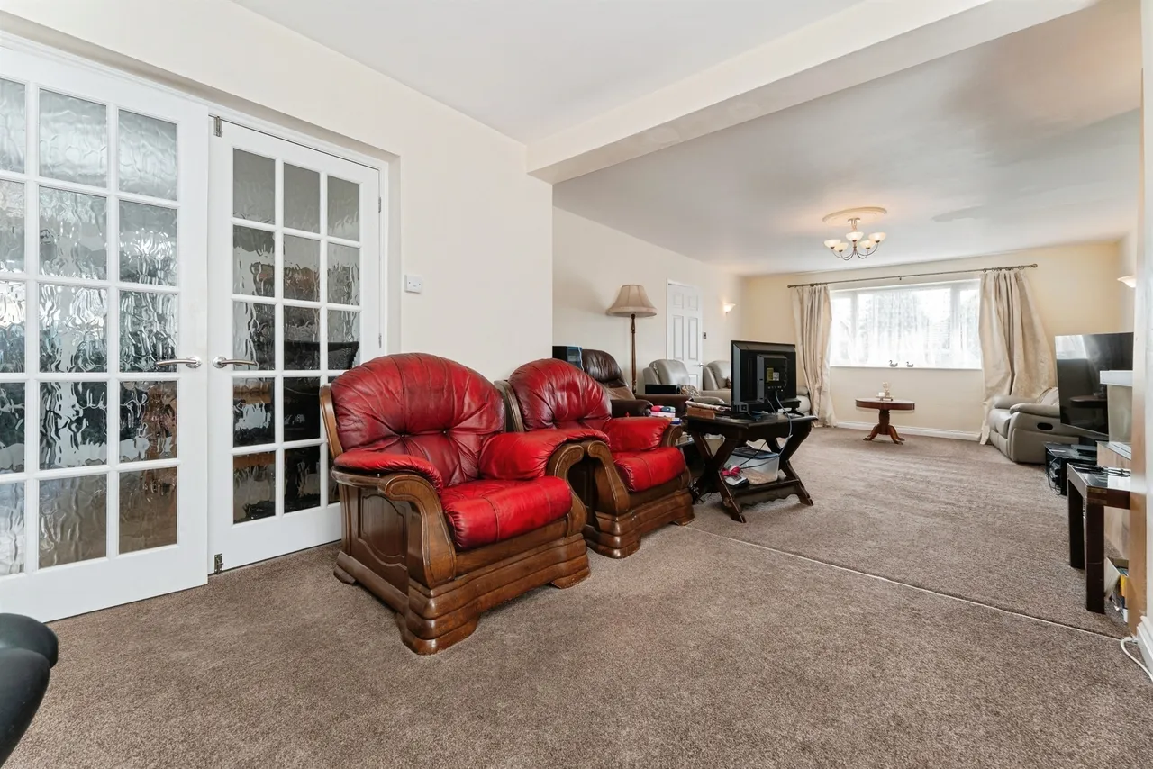Knights End Road, March, PE15, photo 8