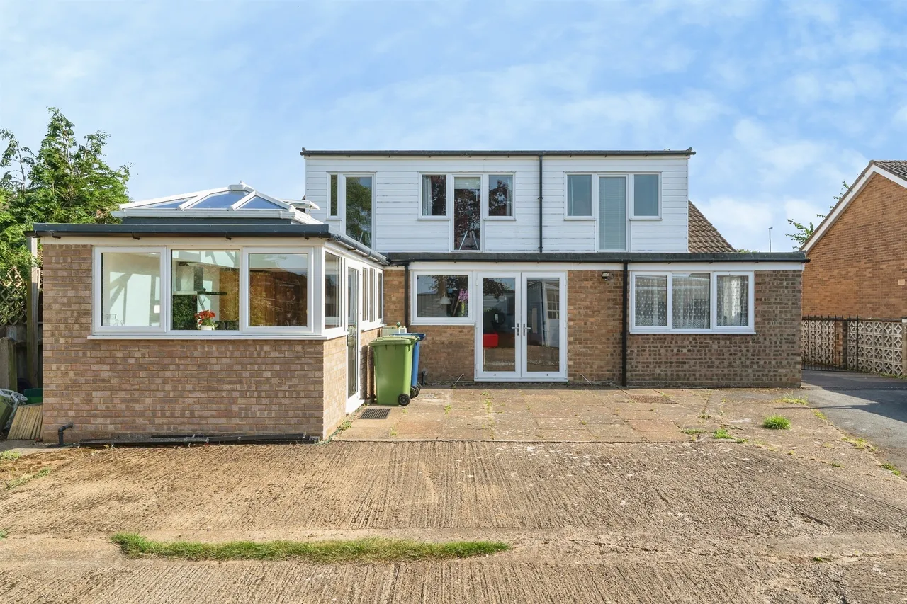 Knights End Road, March, PE15, photo 20
