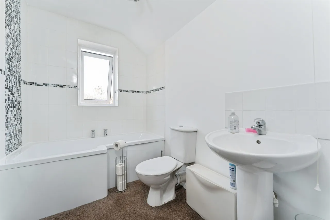 Knights End Road, March, PE15, photo 19