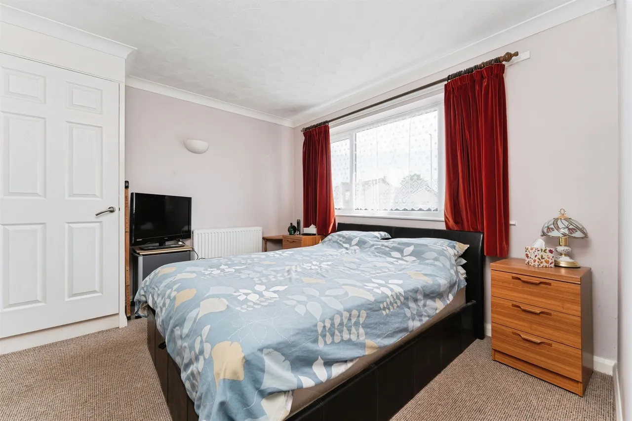 Knights End Road, March, PE15, photo 14