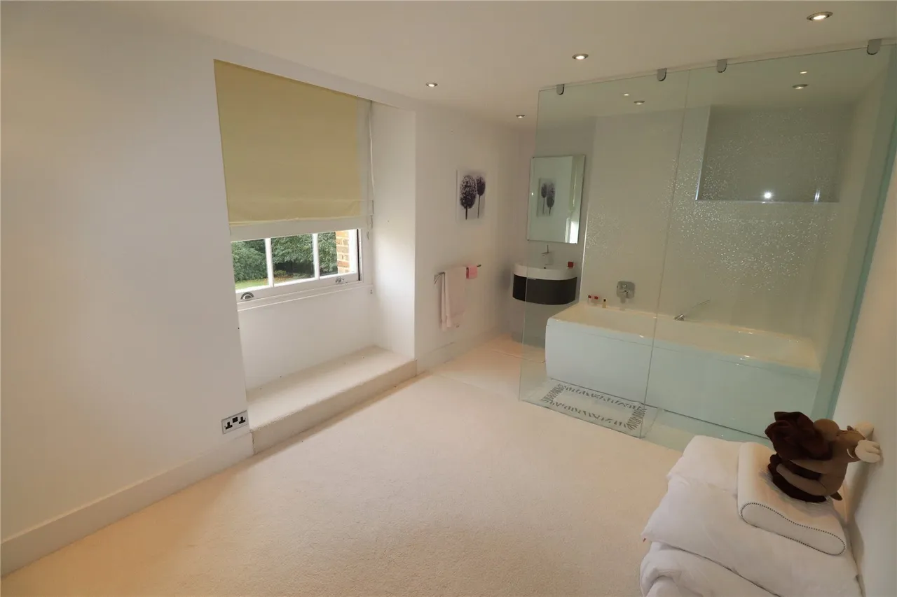 Thorndon Hall, Thorndon Park, Ingrave, Brentwood, CM13, photo 10