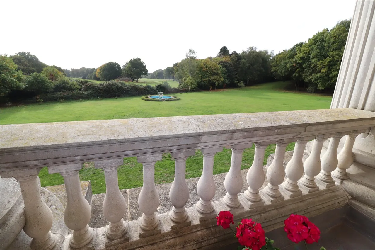 Thorndon Hall, Thorndon Park, Ingrave, Brentwood, CM13, photo 8
