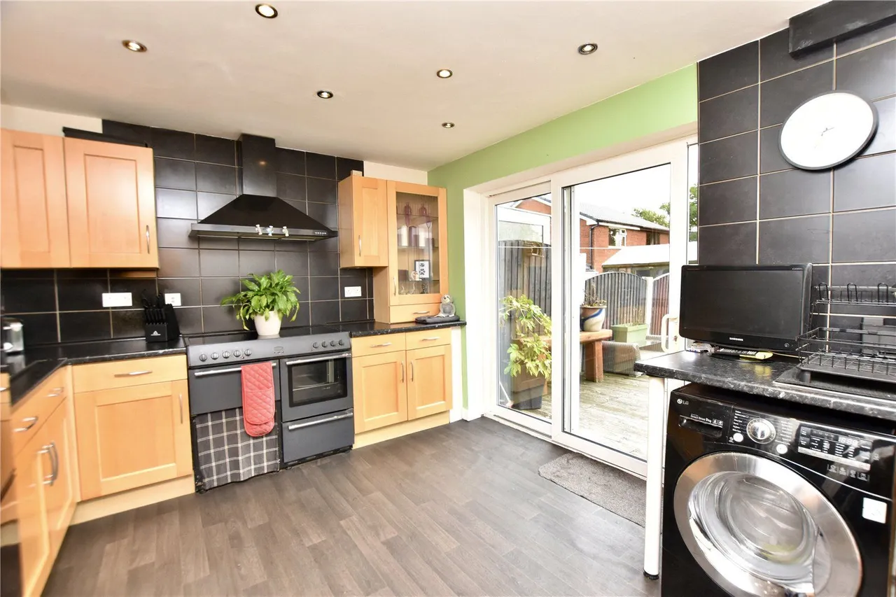 Thimble Close, Wardle, OL12, photo 4
