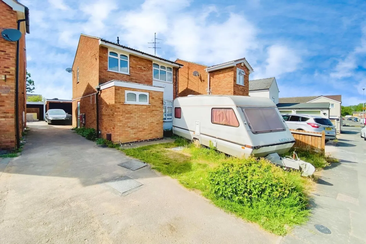 3 bed house for sale, Beech Drive, Syston, LE7