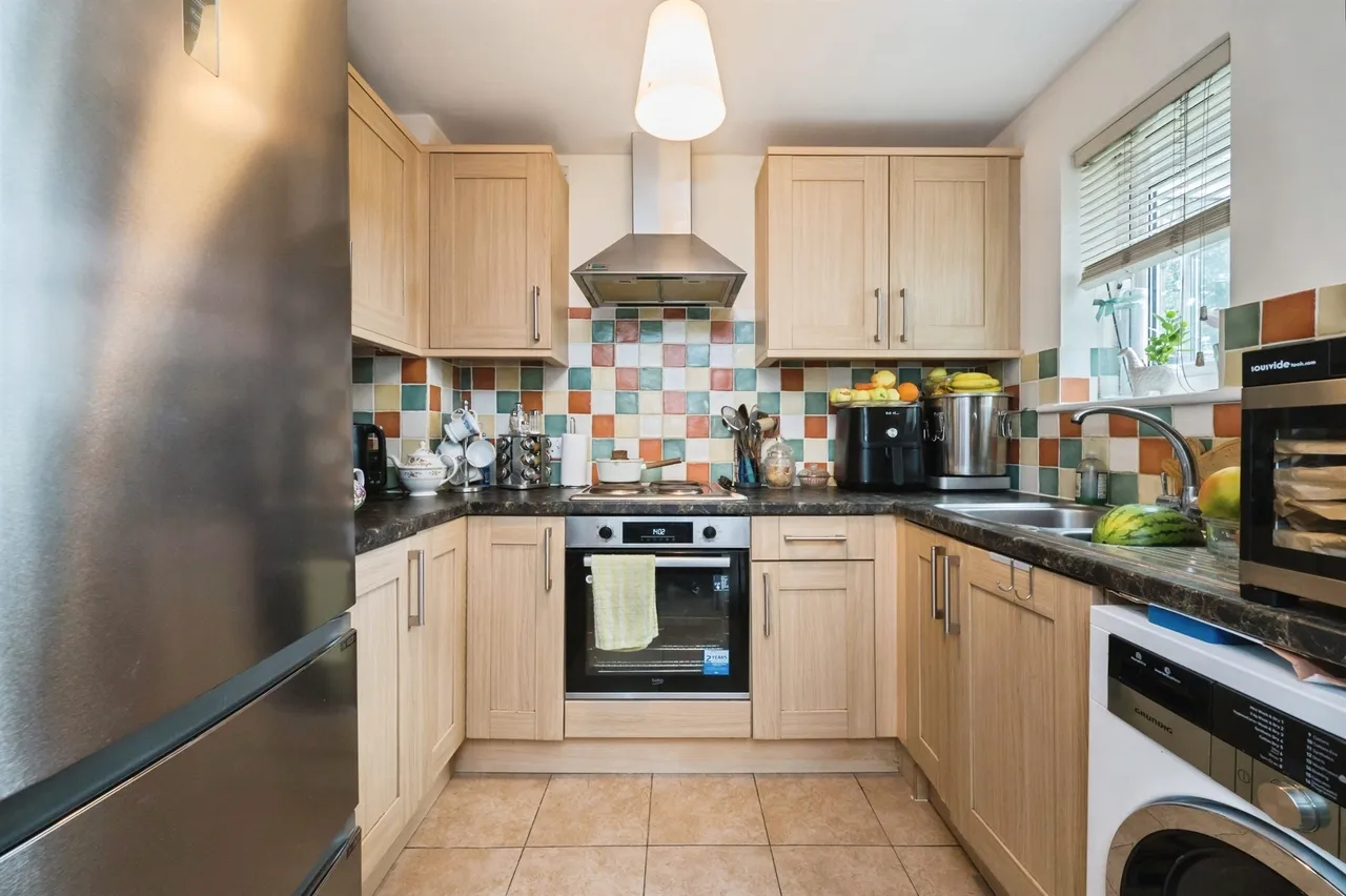 Regents Park Road, Southampton, photo 2