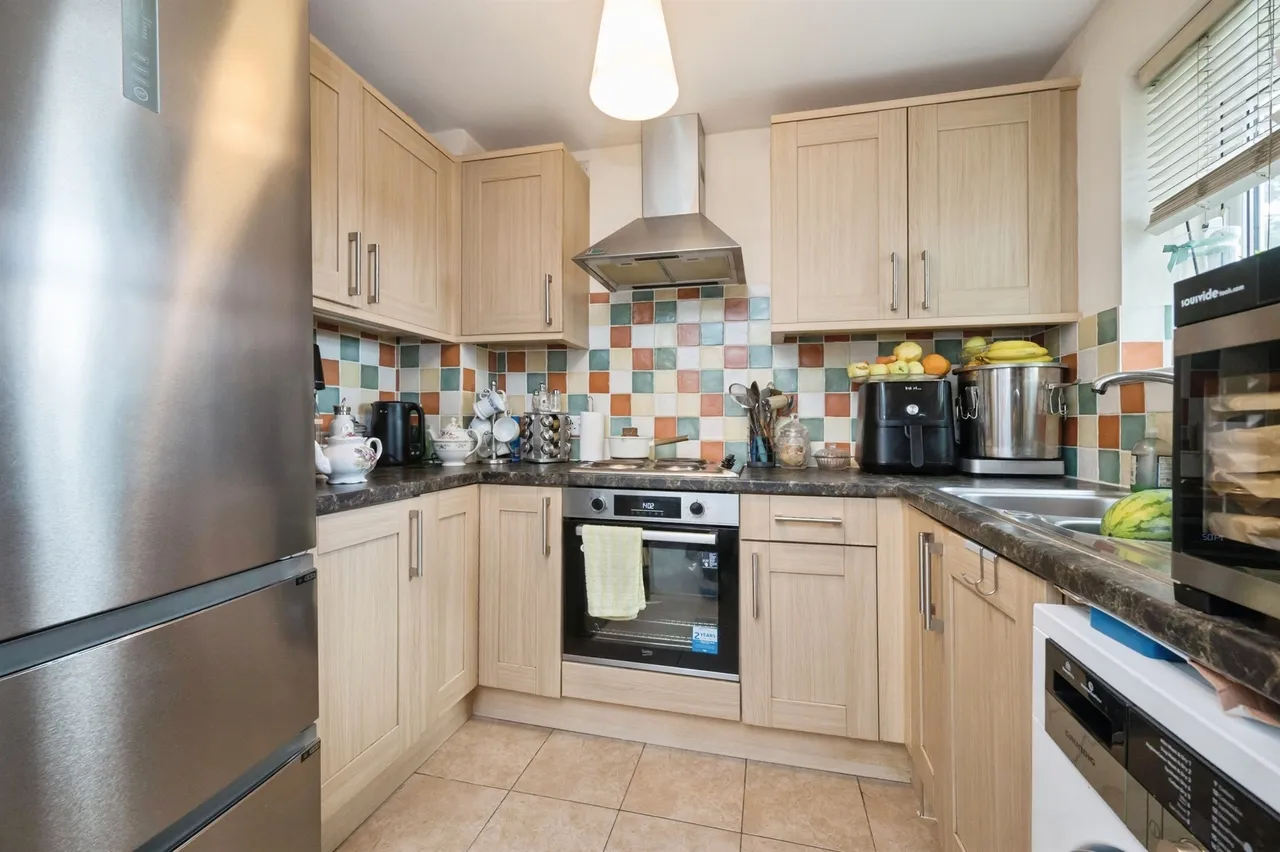 Regents Park Road, Southampton, photo 4