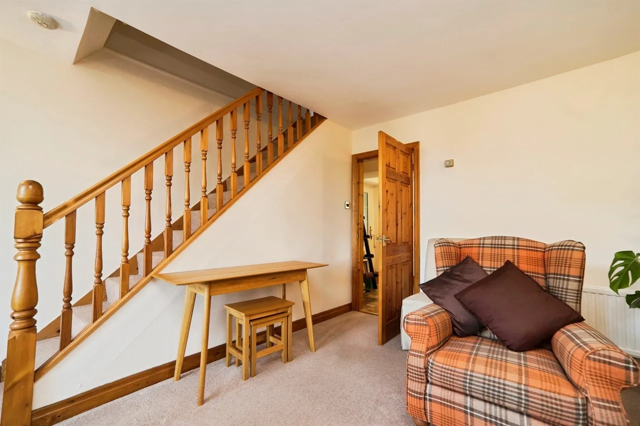 Springhill Place, Wilsden, Bradford, photo 8