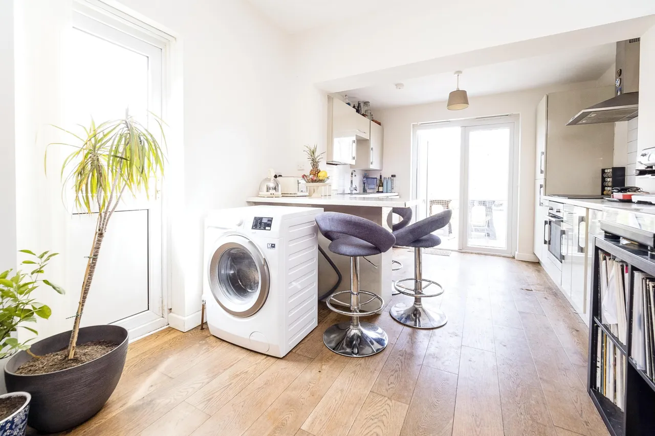 Chobham Road, London, E15, photo 5