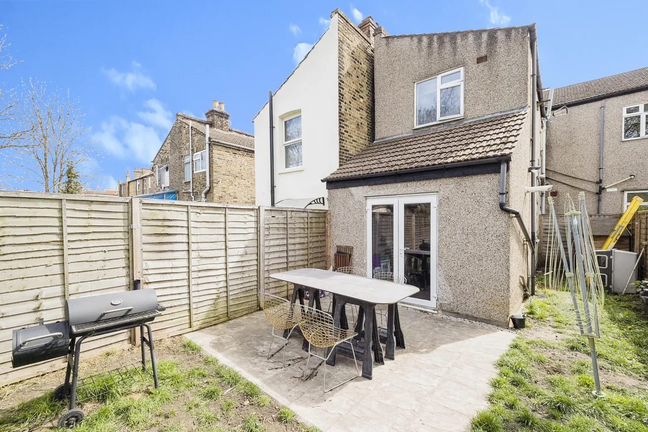 Chobham Road, London, E15, photo 14