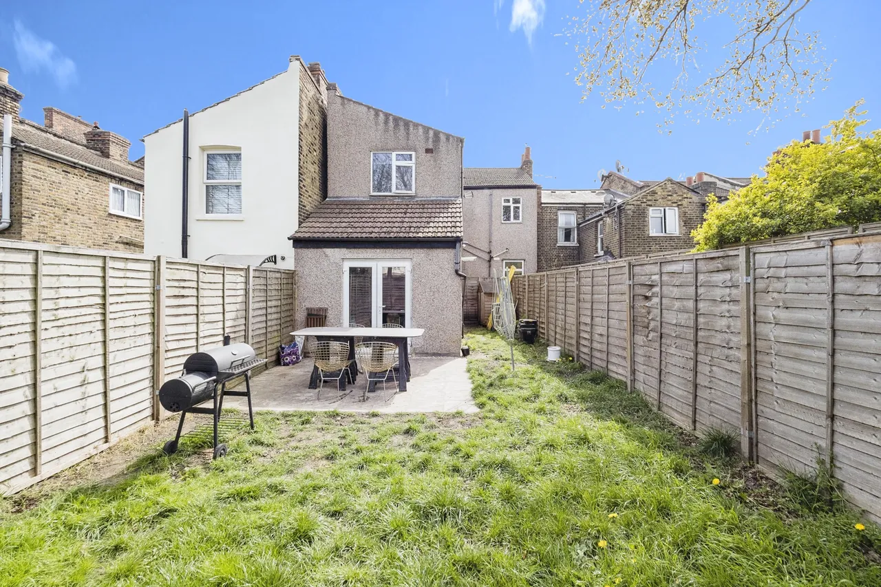 Chobham Road, London, E15, photo 13