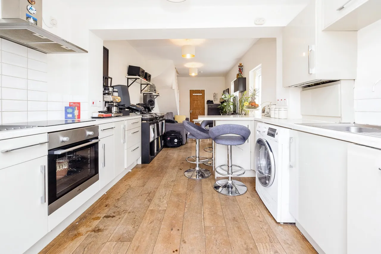 Chobham Road, London, E15, photo 4
