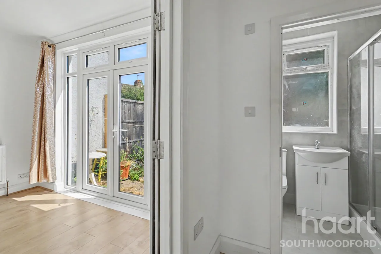 Hillside Avenue, Woodford Green, IG8, photo 8