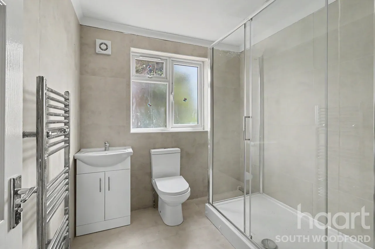 Hillside Avenue, Woodford Green, IG8, photo 17
