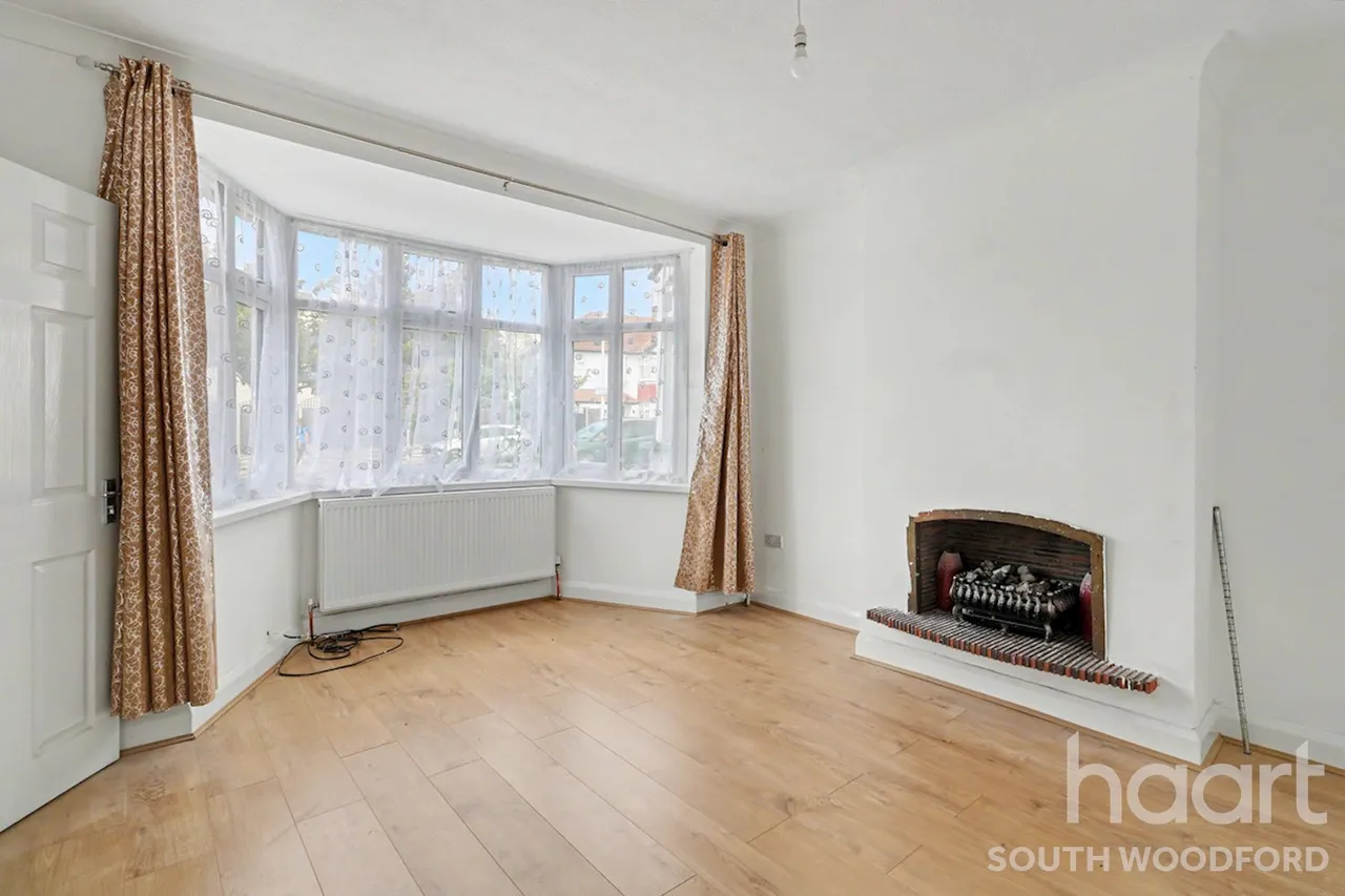 Hillside Avenue, Woodford Green, IG8, photo 3