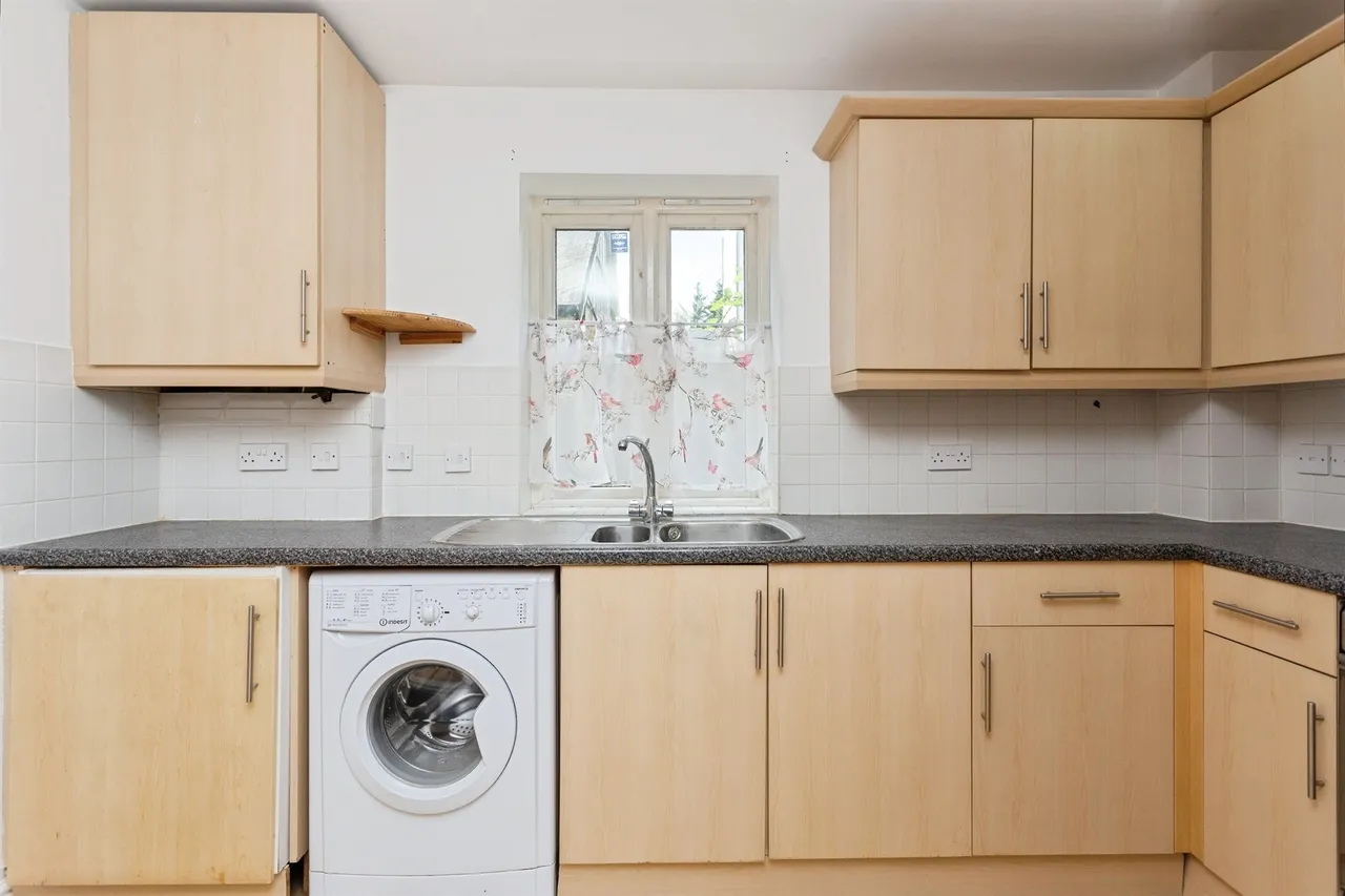 Corbins Lane, Harrow, photo 3