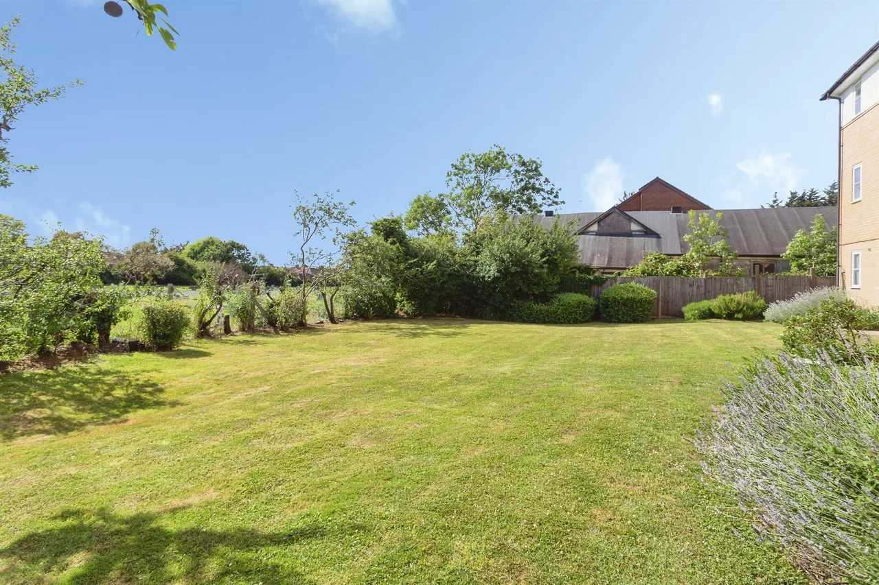 Corbins Lane, Harrow, photo 6