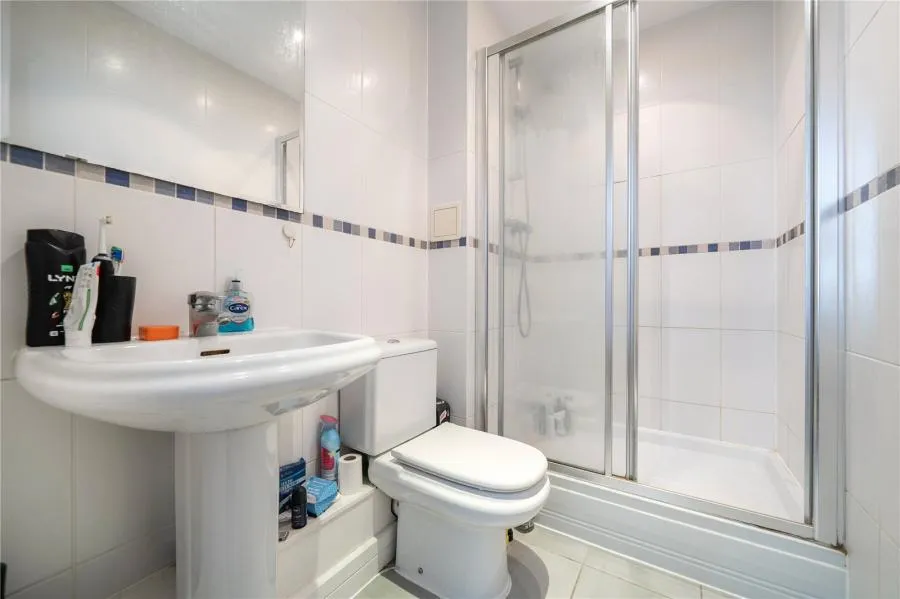 Victoria Way, Woking, GU21, photo 15
