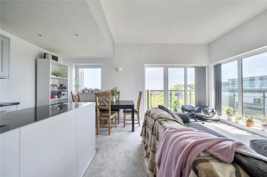 Victoria Way, Woking, GU21, photo 21