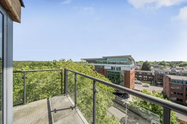 Victoria Way, Woking, GU21, photo 8