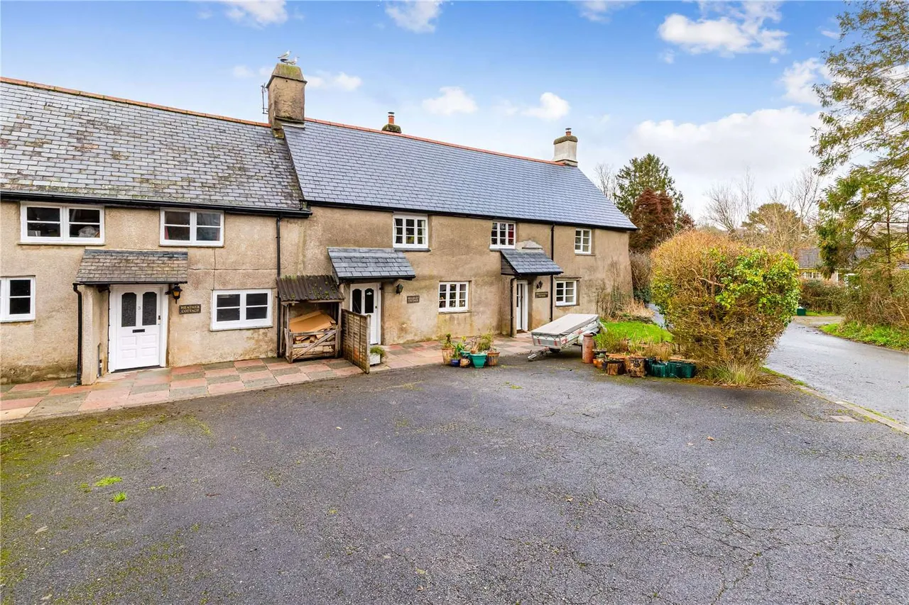 Dartington, Totnes, Devon, TQ9 6HL, photo 2
