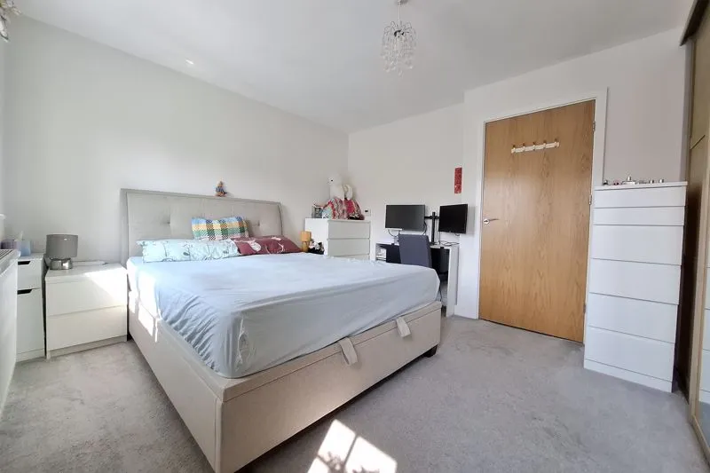 Blacksmith Close Forge Lane, Sunbury-On-Thames TW16 6BF, photo 9
