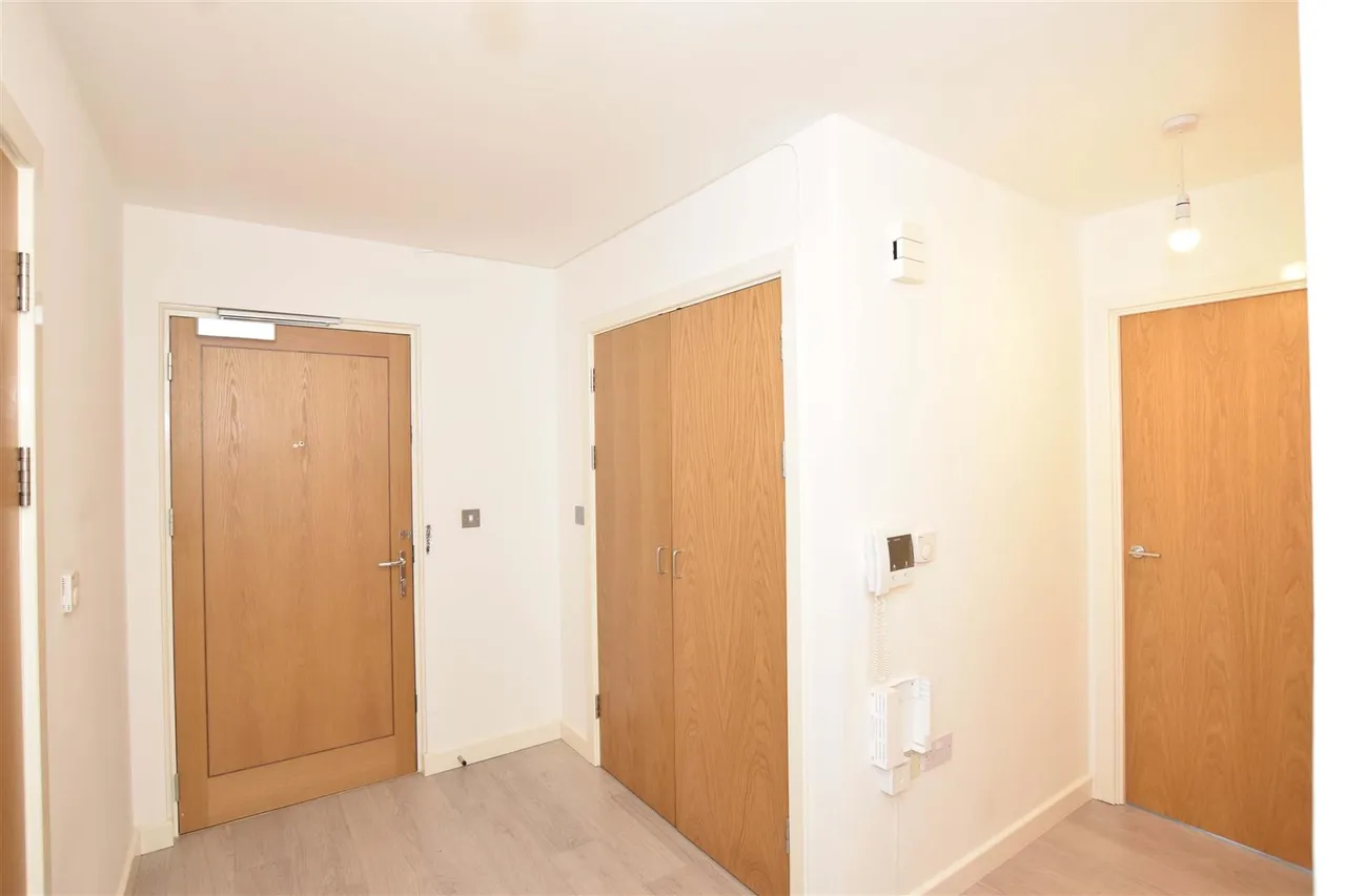 Matthews Close, Wembley, HA9, photo 7