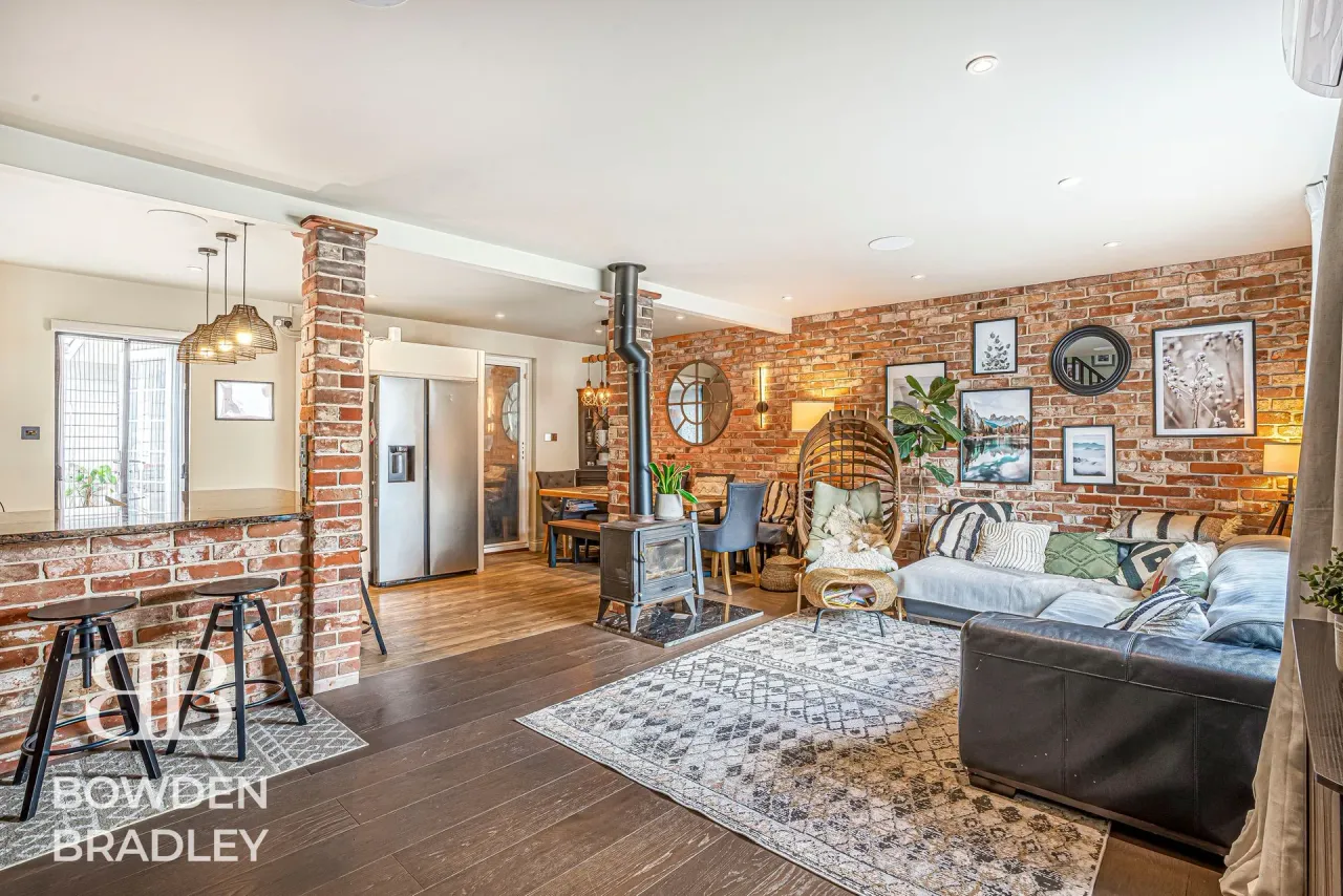 Brocket Way, Chigwell, IG7, photo 2