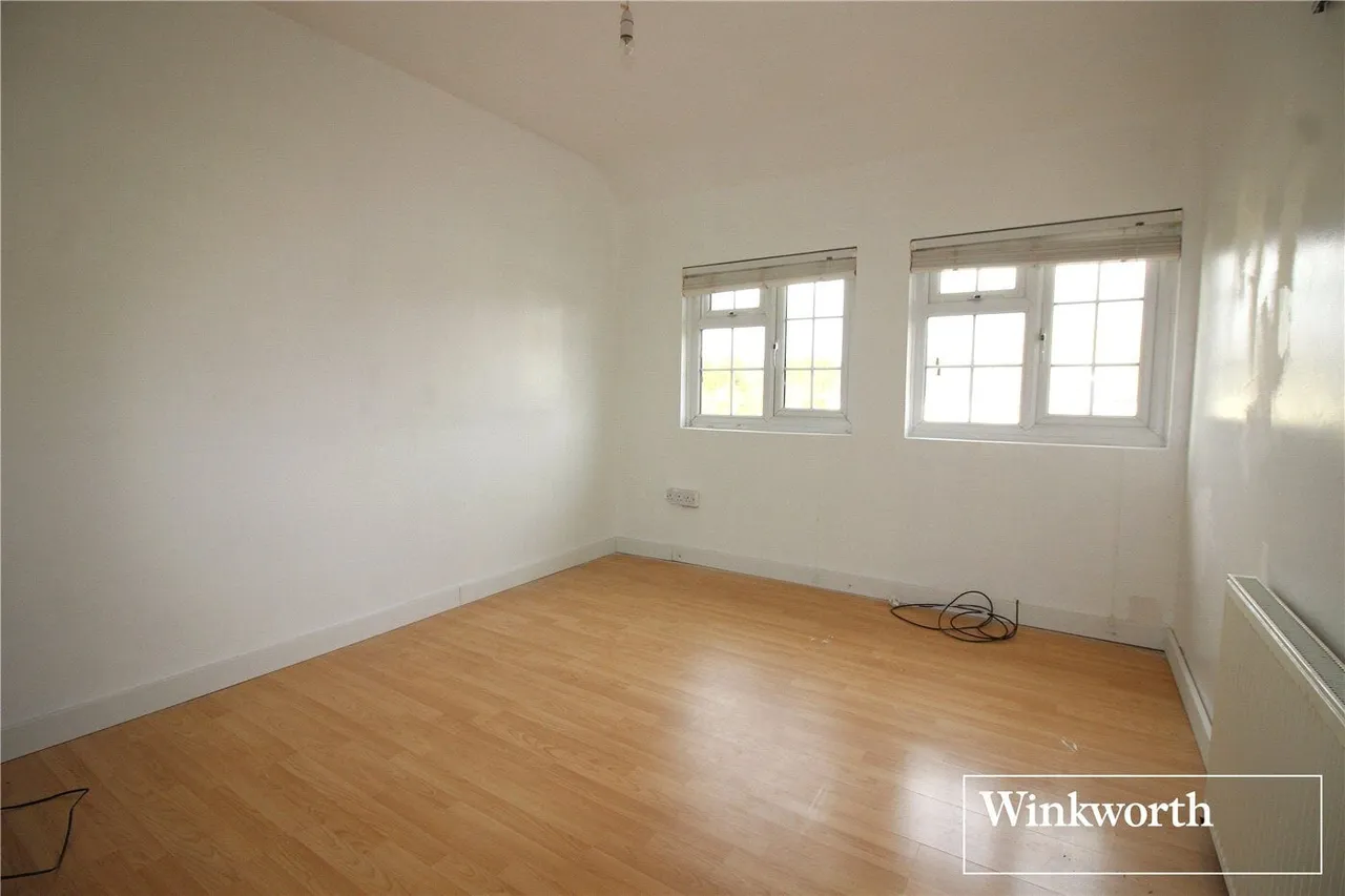 Rossington Avenue, Borehamwood, WD6, photo 5