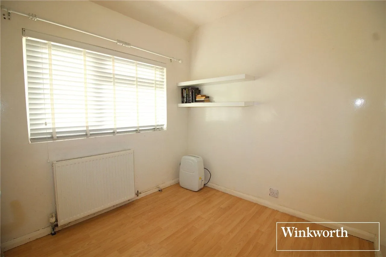 Rossington Avenue, Borehamwood, WD6, photo 6