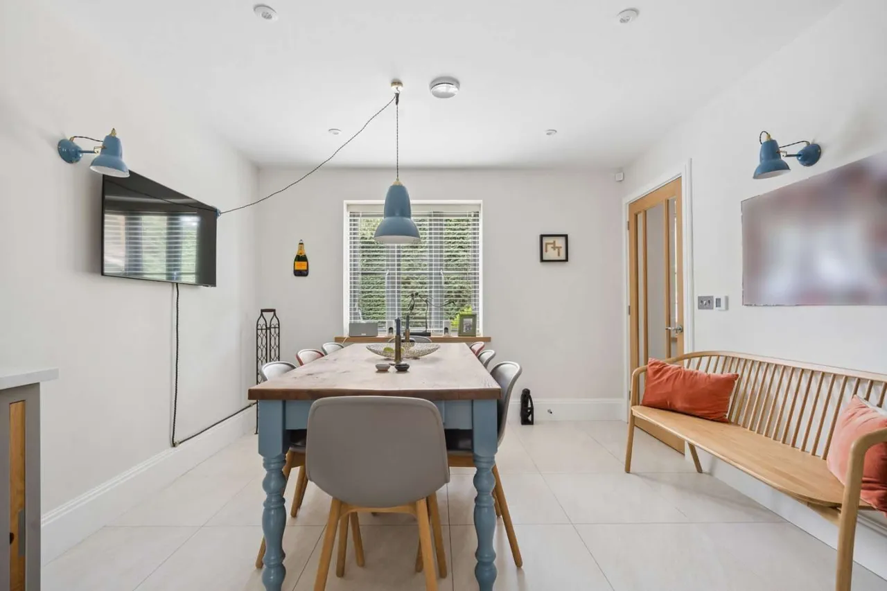 Orchard Gardens, Bix, Henley-On-Thames, Oxfordshire, RG9 6DB, photo 5