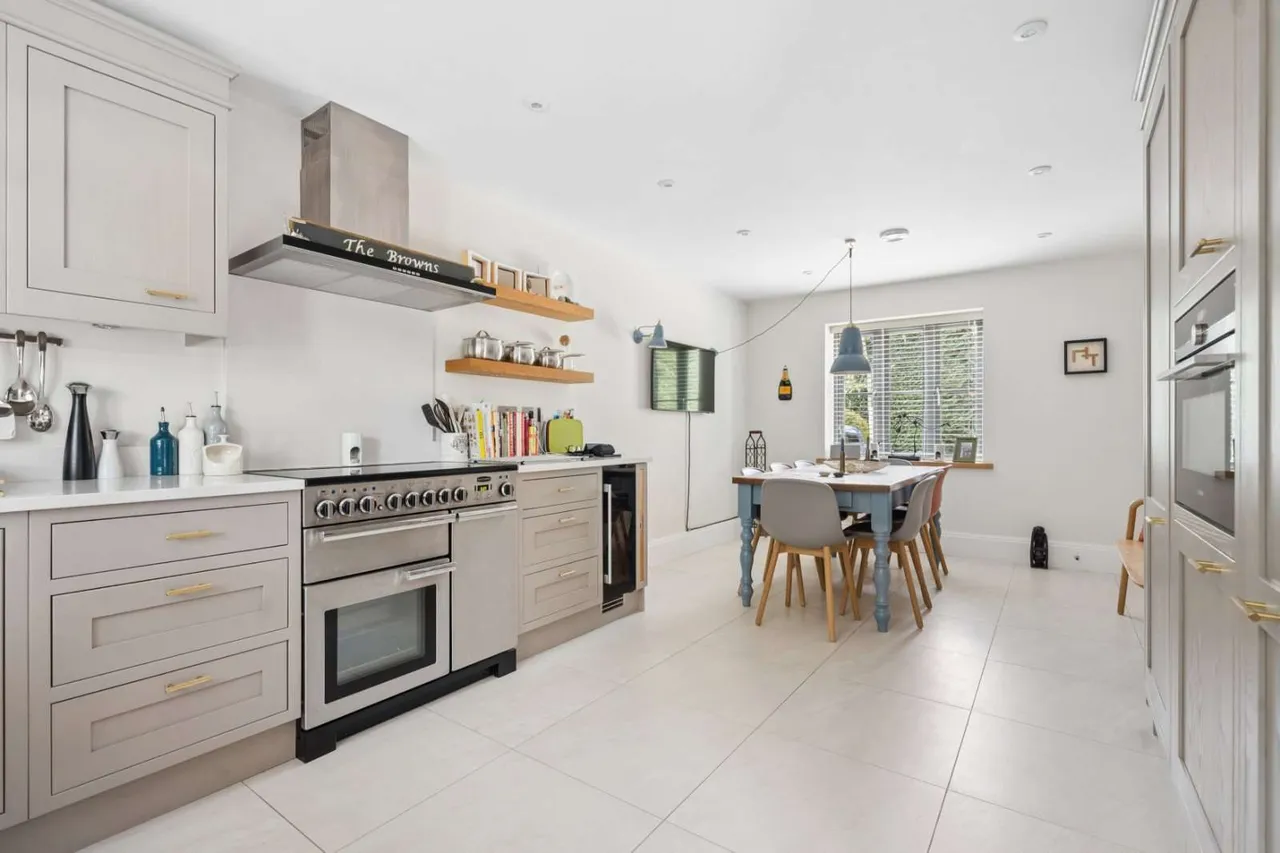 Orchard Gardens, Bix, Henley-On-Thames, Oxfordshire, RG9 6DB, photo 4