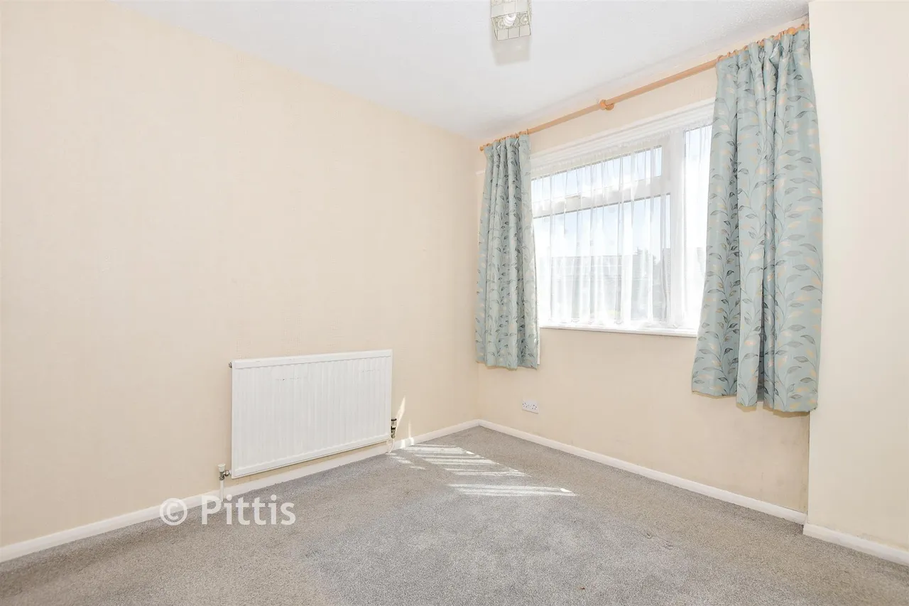 Perowne Way, Sandown, PO36, photo 7