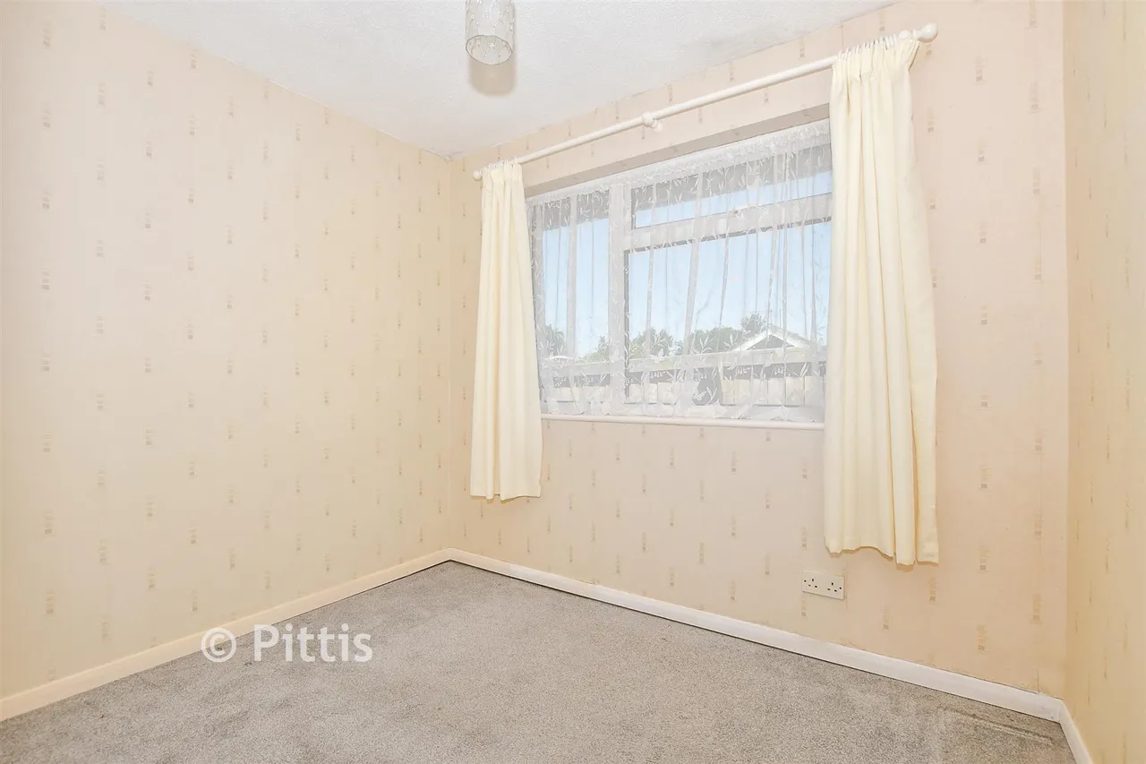 Perowne Way, Sandown, PO36, photo 8