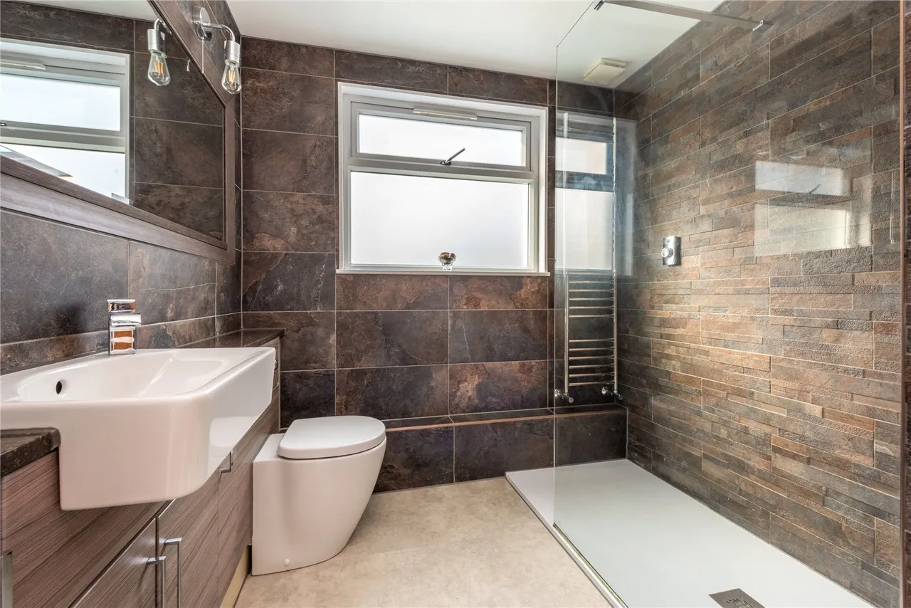 Tower Hill, Dorking, RH4, photo 13