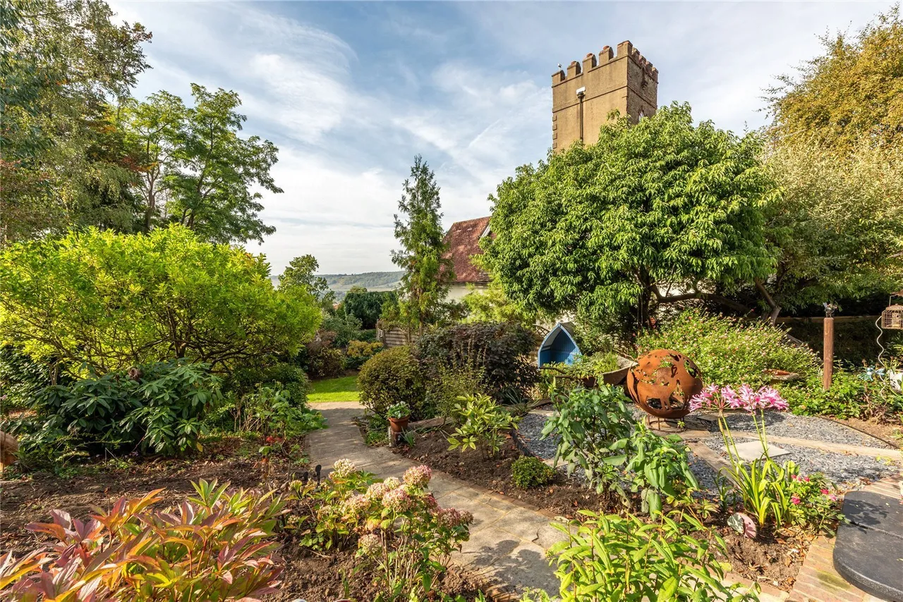 Tower Hill, Dorking, RH4, photo 16