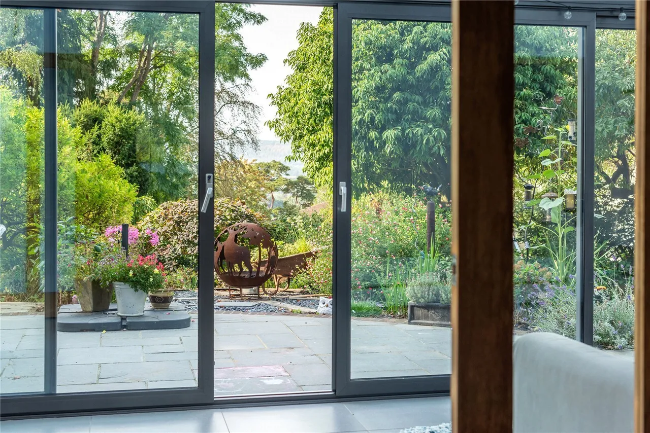 Tower Hill, Dorking, RH4, photo 11