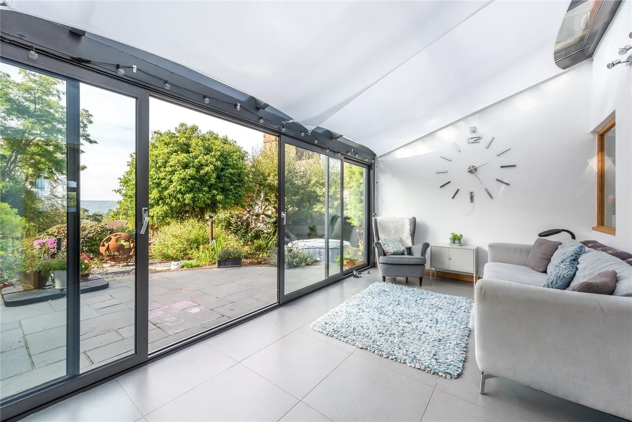 Tower Hill, Dorking, RH4, photo 7