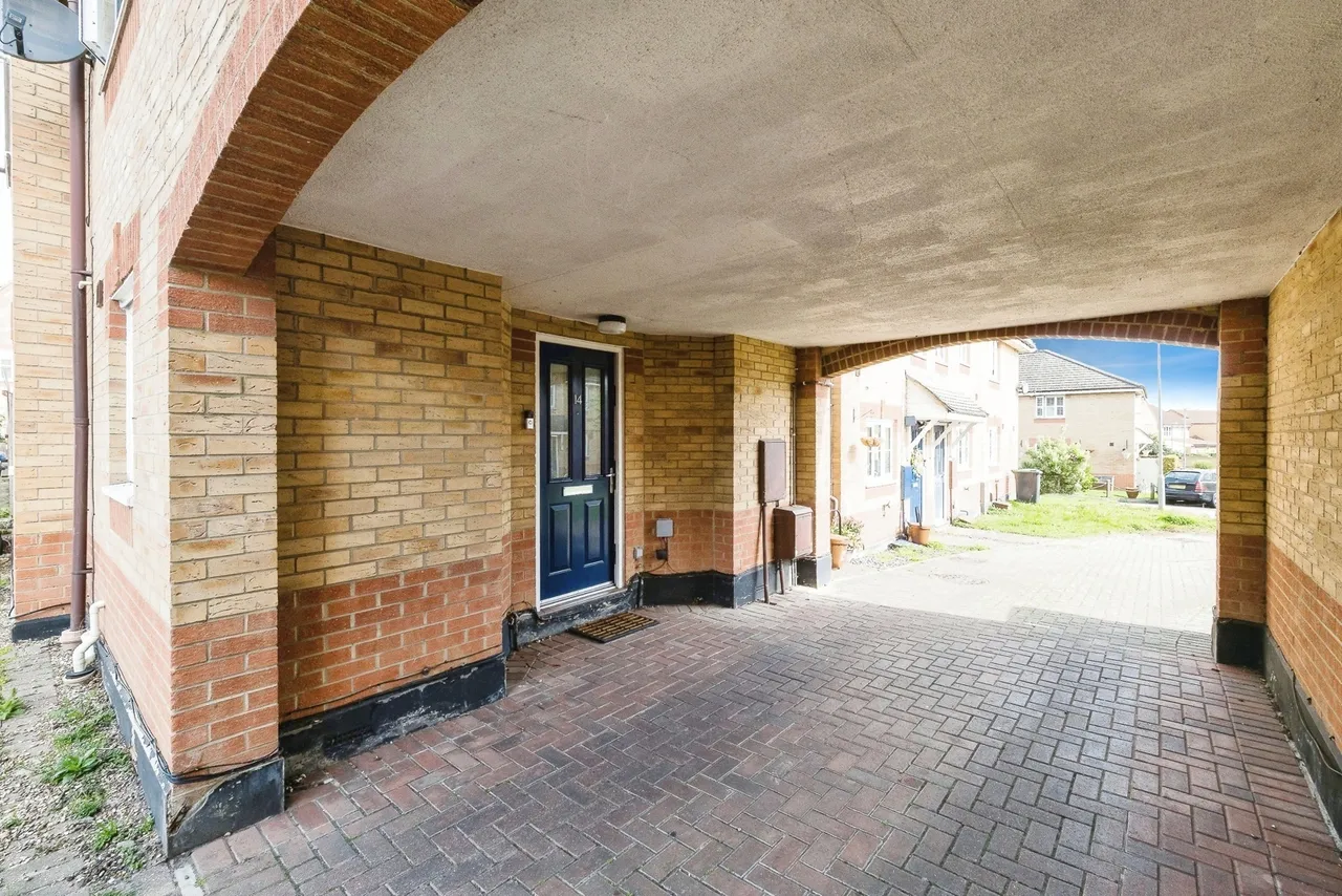 Beech Close, Loughton, Essex, IG10, photo 11