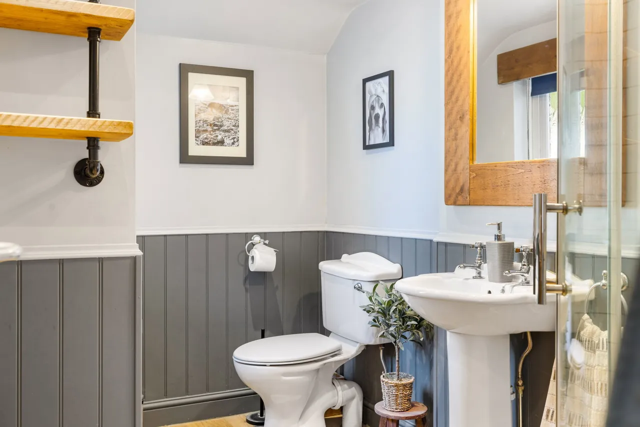 Jubilee Cottages, Scaynes Hill Road, Lindfield, West Sussex, RH16 2QQ, photo 10